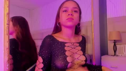 Caroline online show from February 2026 01:00:02 PM