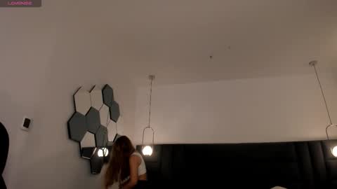 Caro online show from February 2026 10:45:01 AM