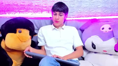 carolinejesh online show from January 2026 05:27:01 PM