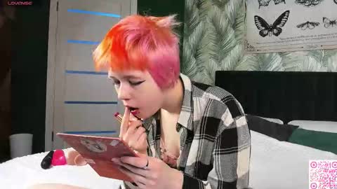 CarolineRichter online show from November 2025 02:44:02 AM