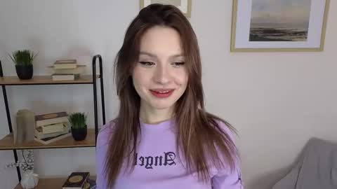 Morana online show from February 2025 05:51:02 PM