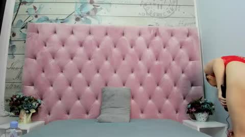 CarollaOxy online show from March 2025 06:02:02 AM