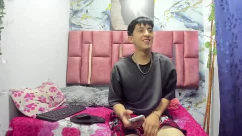 Snapshot of cartyxx chatting on April 2026 12:28:02 PM cartyxx online show from April 2026 12:28:02 PM