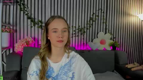 Casey sweeet online show from March 2026 12:00:01 PM