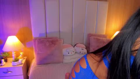 Casey Pierce  New Account online show from November 2025 08:30:02 PM