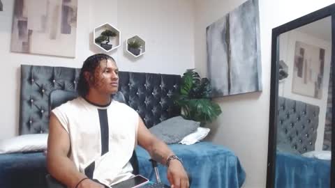 Casike online show from November 2025 10:19:02 PM