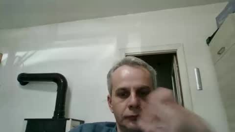 casius_77 online show from April 2026 04:00:02 PM