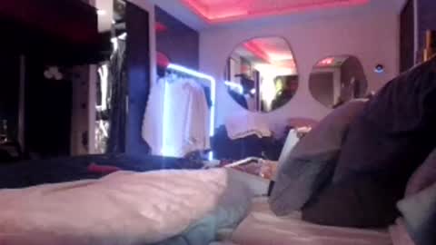 cassandra06400 online show from November 2025 02:28:01 AM