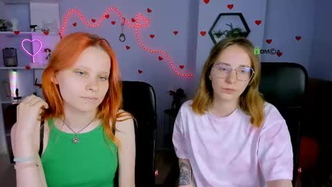 Snapshot of cassandra_nik chatting on May 2026 09:13:02 AM Cassandra online show from May 2026 09:13:02 AM