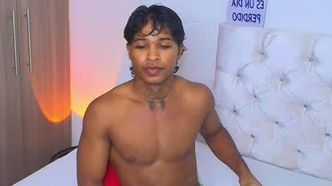 CASSIAN GOLD online show from June 2026 02:01:01 AM