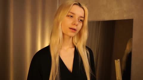 Cassie online show from March 2025 02:45:01 PM