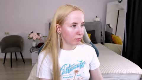 Cassie online show from October 2025 09:53:01 PM