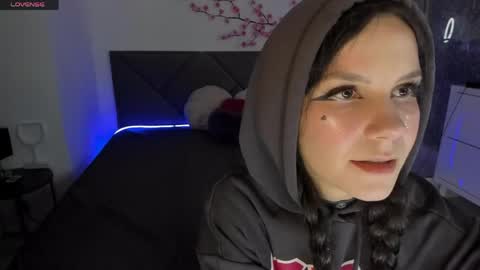 Cassie online show from April 2026 05:32:01 AM