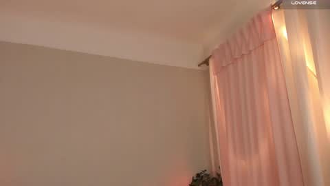  cassandra  online show from January 2025 08:35:02 PM