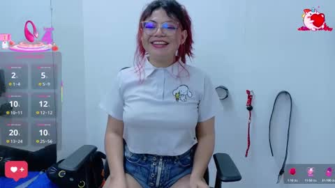 Snapshot of cat_white chatting on March 2025 06:34:02 PM Cata online show from March 2025 06:34:02 PM
