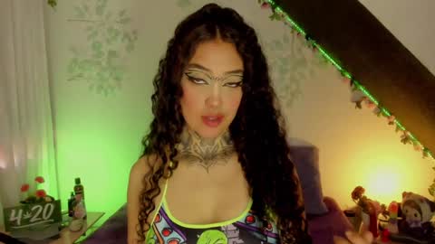 Cata green model independient online show from January 2025 09:29:01 PM