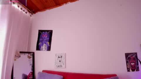 Cata green model independient online show from July 2026 07:18:02 PM