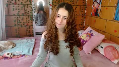 Snapshot of cata_snow chatting on February 2026 08:29:02 PM Cata Snow online show from February 2026 08:29:02 PM