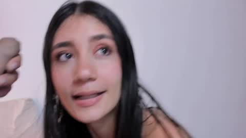 Snapshot of catalella_0 chatting on June 2026 12:32:01 PM Catalella online show from June 2026 12:32:01 PM