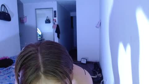 Snapshot of cataleya_cat3 chatting on April 2026 05:32:02 AM Fabi online show from April 2026 05:32:02 AM