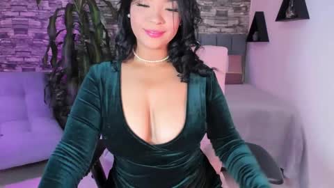 Sam online show from February 2025 10:30:01 PM
