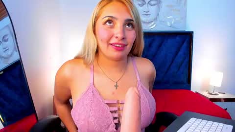 catalina_osorio online show from April 2026 05:30:01 PM