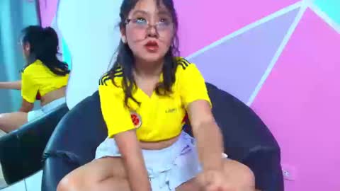 Snapshot of catalina_santana20 chatting on September 2025 08:52:02 PM Catalina online show from September 2025 08:52:02 PM