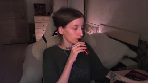 Snapshot of cath_dysphoria_ chatting on July 2026 08:11:02 PM CATH online show from July 2026 08:11:02 PM