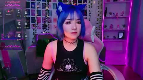 Snapshot of catharinejones chatting on June 2026 06:37:02 AM KettieHi My name is Katie I love drawing and I can play the guitar. And love dancing online show from June 2026 06:37:02 AM