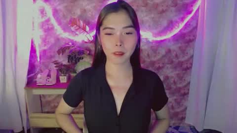 catherine_365 online show from April 2026 10:35:02 AM