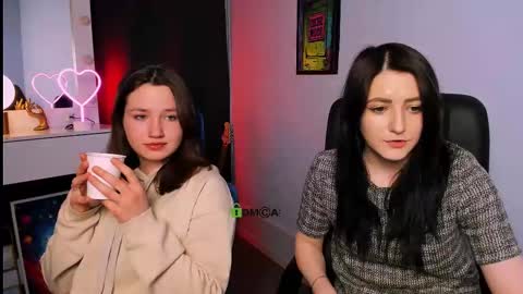 Snapshot of catherine_kitty chatting on March 2025 11:27:01 PM Catherine online show from March 2025 11:27:01 PM