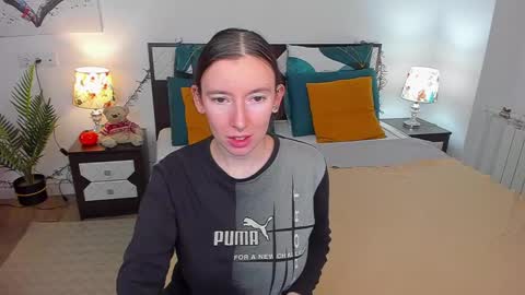 Catrin online show from December 2024 04:23:01 AM