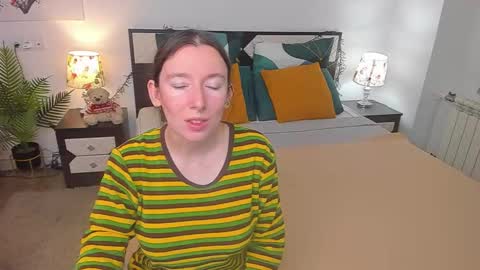 Catrin online show from September 2025 07:21:02 AM