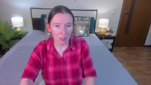 Snapshot of catherinewalls chatting on June 2026 02:45:02 AM Catrin online show from June 2026 02:45:02 AM