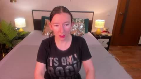 Snapshot of catherinewalls chatting on July 2026 02:29:01 AM Catrin online show from July 2026 02:29:01 AM