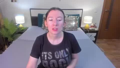 Snapshot of catherinewalls chatting on July 2026 02:52:02 AM Catrin online show from July 2026 02:52:02 AM