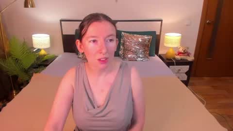Snapshot of catherinewalls chatting on July 2026 02:48:02 AM Catrin online show from July 2026 02:48:02 AM