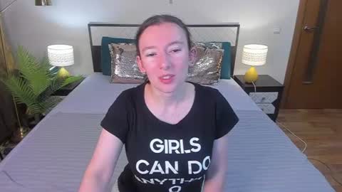 Snapshot of catherinewalls chatting on July 2026 03:22:01 AM Catrin online show from July 2026 03:22:01 AM