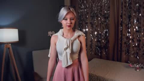 Mia online show from February 2026 11:17:01 AM