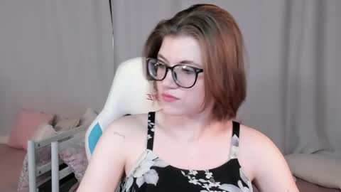 Snapshot of cathybarnes chatting on May 2026 07:03:01 AM cathybarnes online show from May 2026 07:03:01 AM