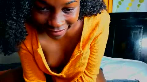 Snapshot of cathynoir chatting on November 2025 08:20:02 PM catrine online show from November 2025 08:20:02 PM