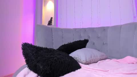 Catt Noir online show from August 2026 11:28:02 PM