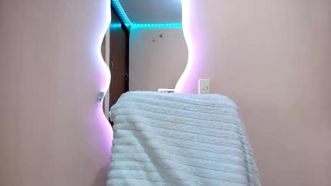 Cattleya online show from February 2026 03:35:01 AM