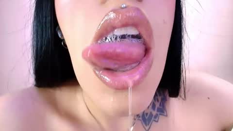 Snapshot of catte_jensen chatting on May 2026 05:13:01 AM Cattleya online show from May 2026 05:13:01 AM