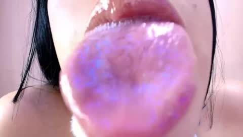 Snapshot of catte_jensen chatting on May 2026 05:25:01 AM Cattleya online show from May 2026 05:25:01 AM
