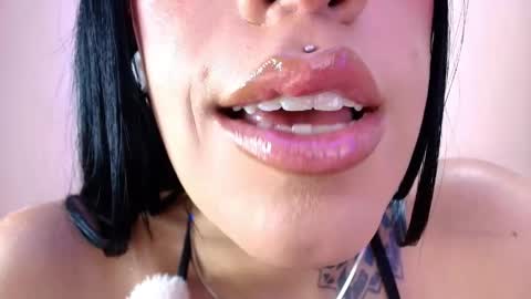 Snapshot of catte_jensen chatting on June 2026 05:20:01 AM Cattleya online show from June 2026 05:20:01 AM