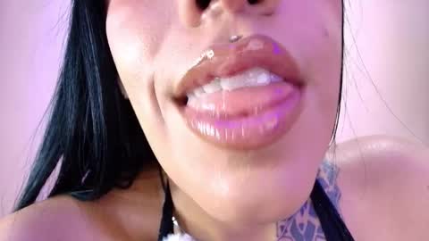 Snapshot of catte_jensen chatting on June 2026 05:35:02 AM Cattleya online show from June 2026 05:35:02 AM
