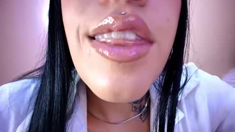 Snapshot of catte_jensen chatting on June 2026 04:38:02 AM Cattleya online show from June 2026 04:38:02 AM
