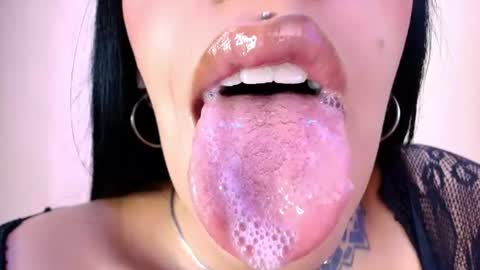 Snapshot of catte_jensen chatting on June 2026 06:11:02 AM Cattleya online show from June 2026 06:11:02 AM