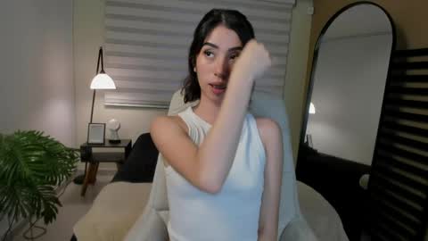 Caty  online show from April 2026 10:01:02 PM